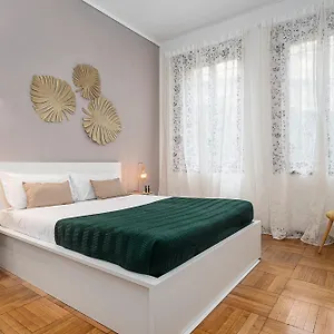  Apartment Classbnb - Two 400 Meters From The Duomo Italy